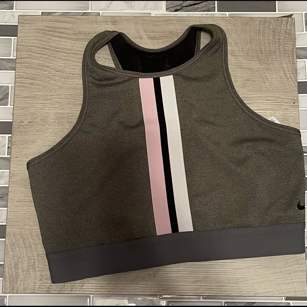 Size Large Nike Dryfit Sports bra